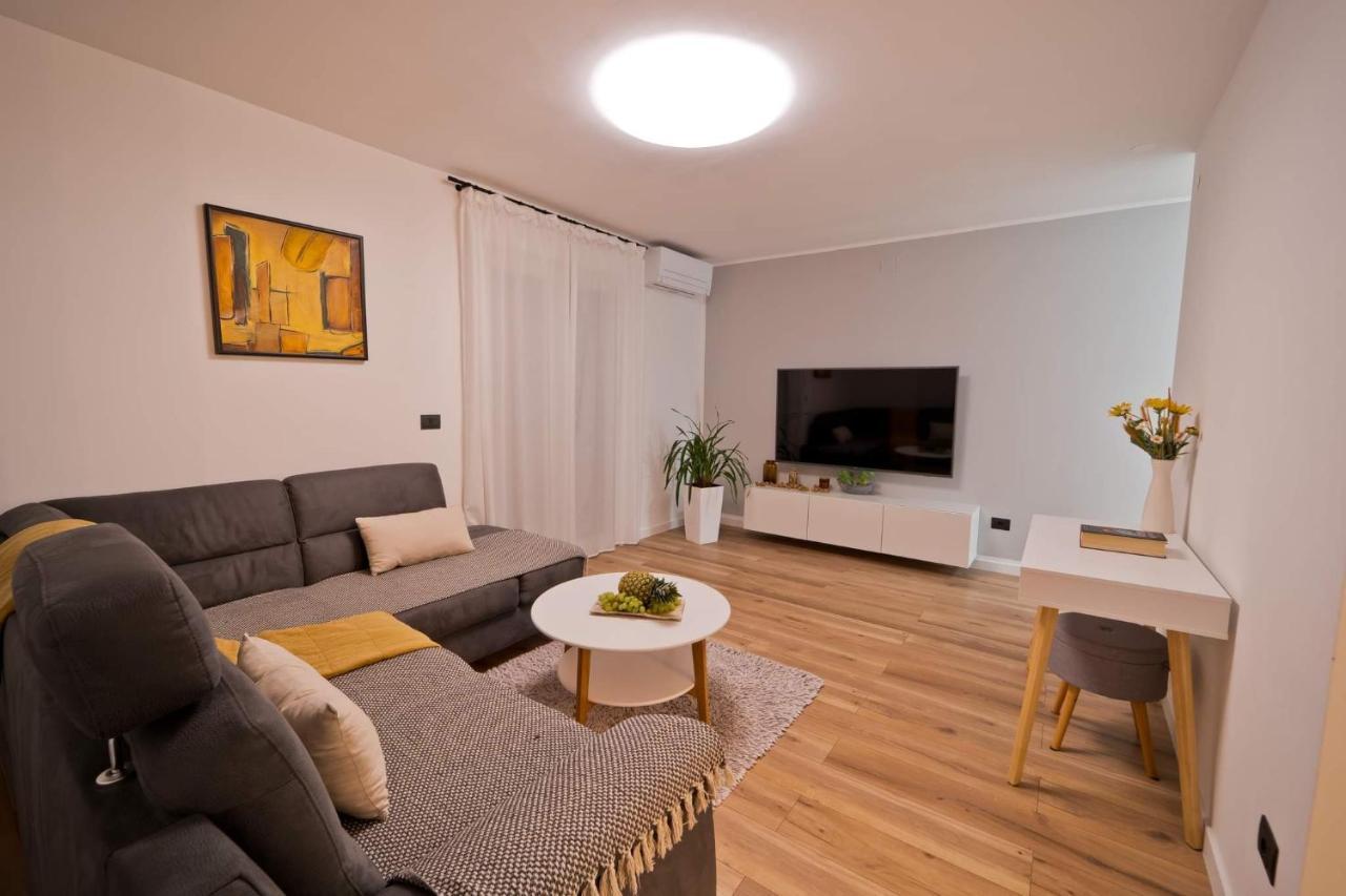 Malemi Apartment Pula Buitenkant foto